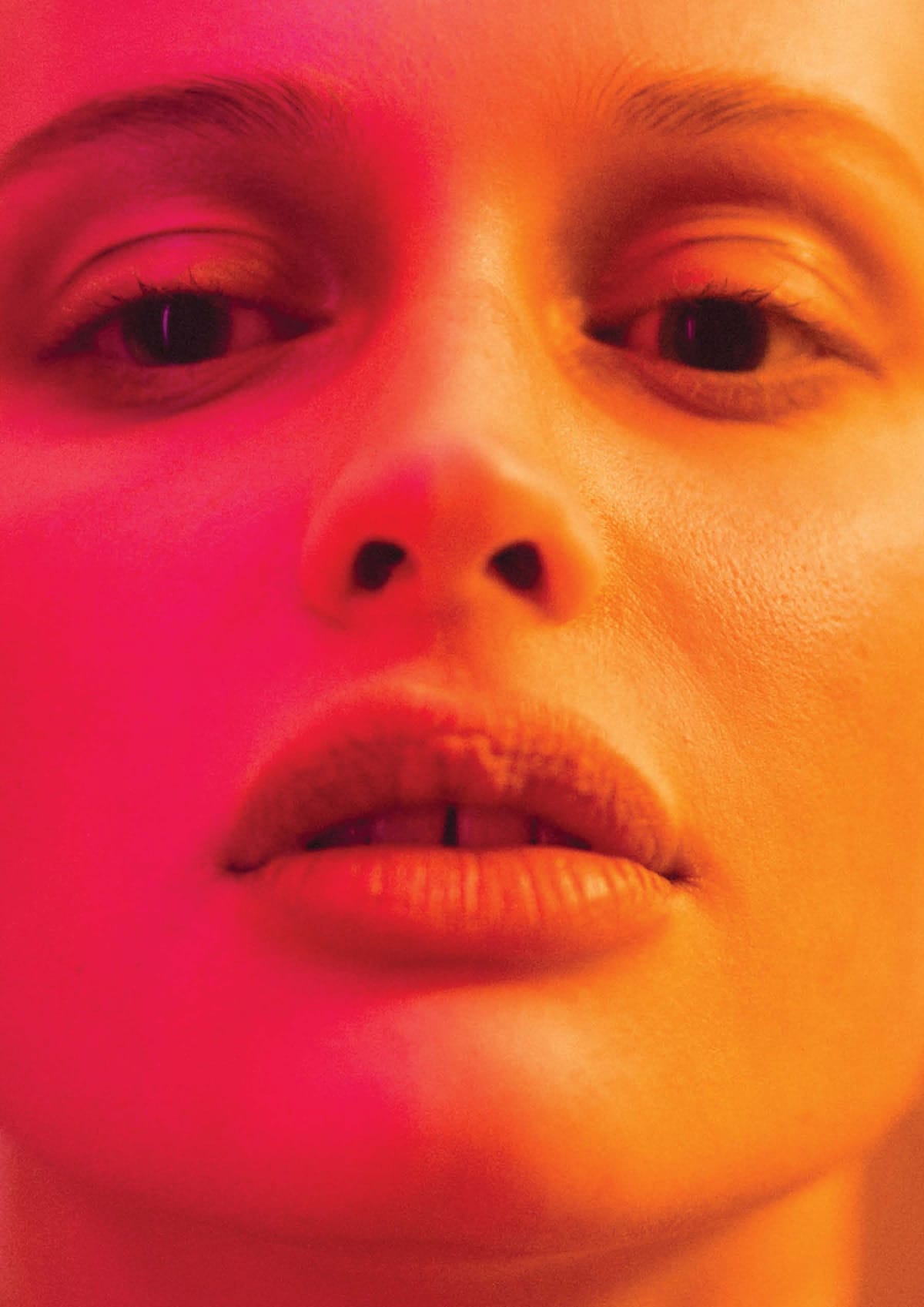 DEW Mag Issue 23, makeup by Jessica de la Torre (image 7 of 12)