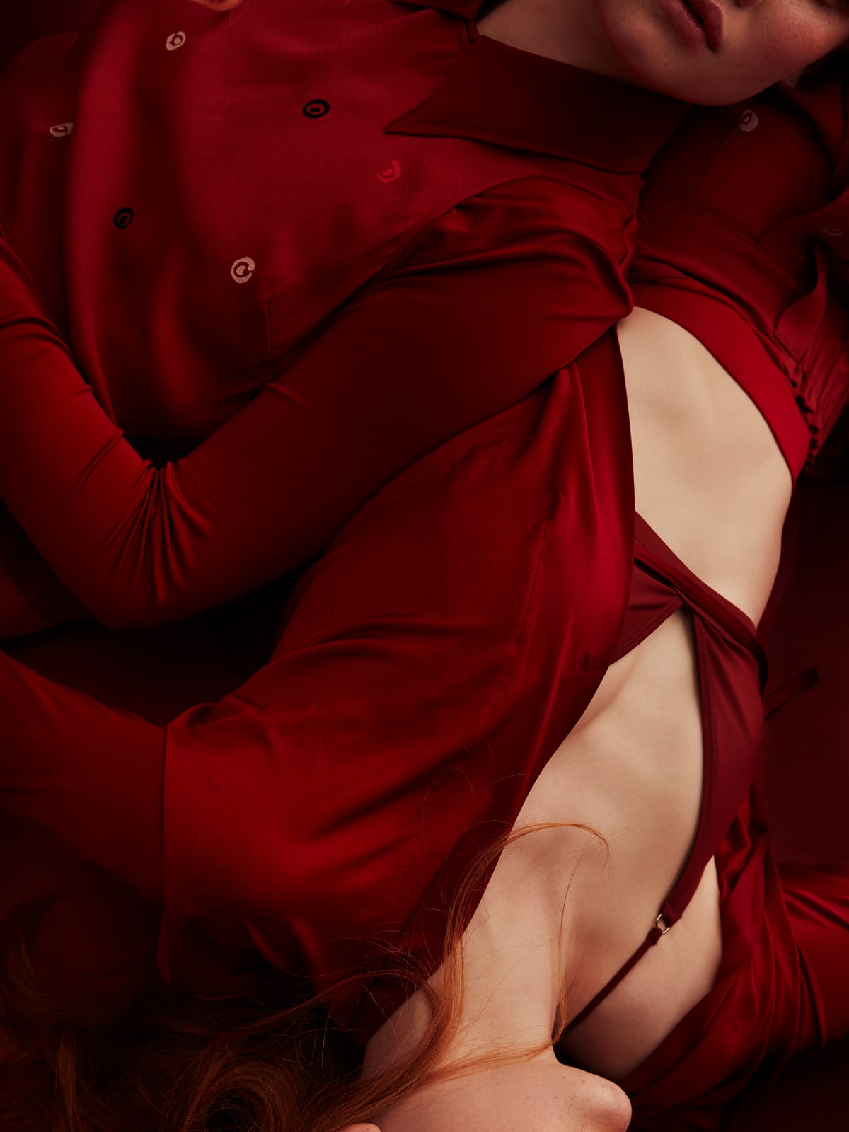 Red for Revs Mag, makeup by Jessica de la Torre (image 7 of 8)